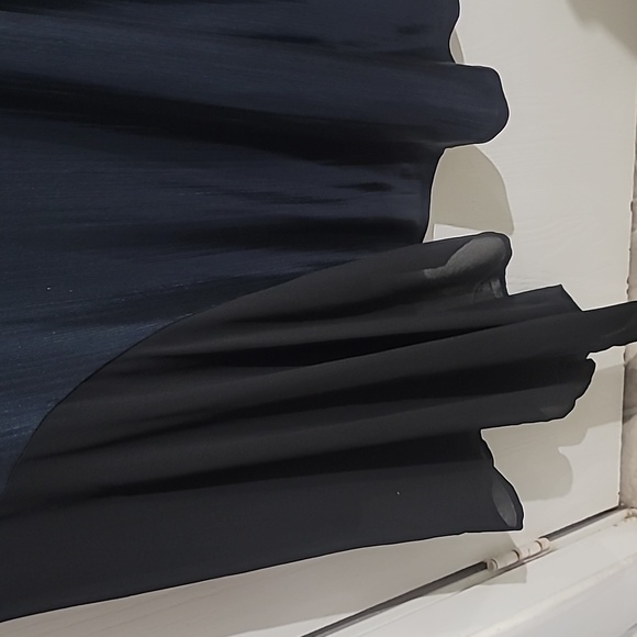 Assymetrical Blue Metallic dress - Picture 7 of 9